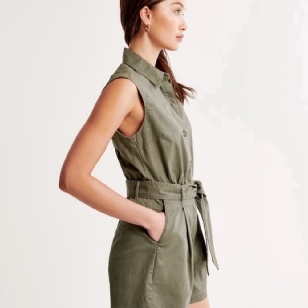 🫒 Abercrombie & Fitch Olive Green Romper, Size: M - Picture 4 of 17